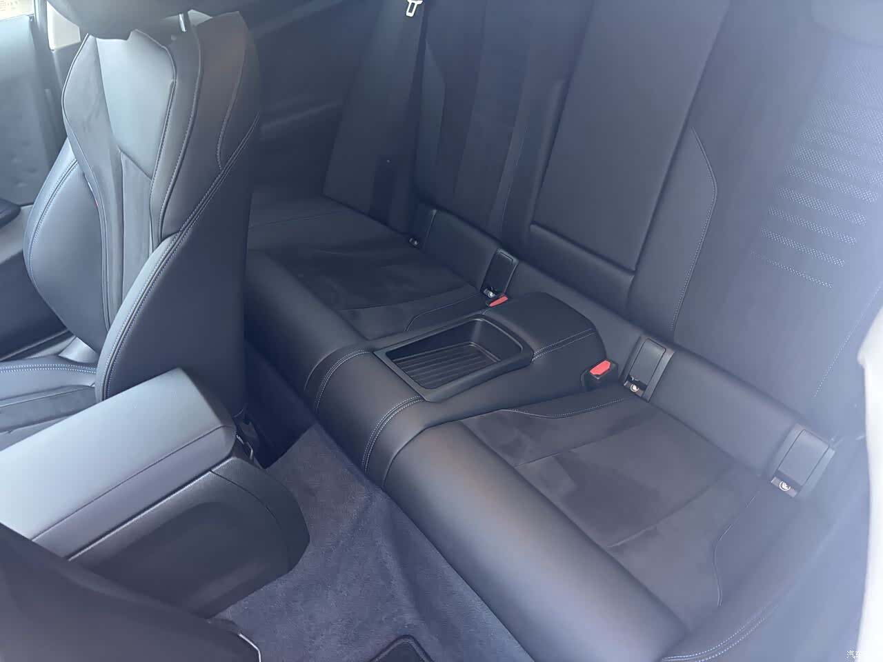 BMW 2 Series, 2024 11