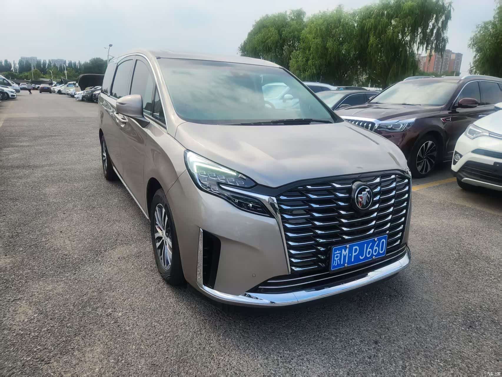 Buick GL8, 2024 3