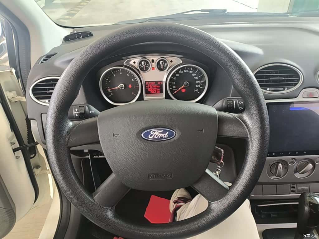 Ford Focus, 2016 11