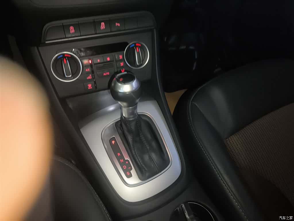 Audi Q3, 2018 14