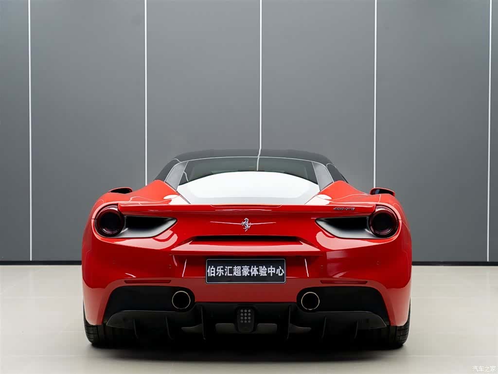 Ferrari 488, 2018 8
