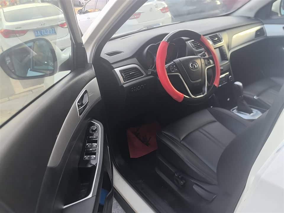 BAIC Shenbao X55