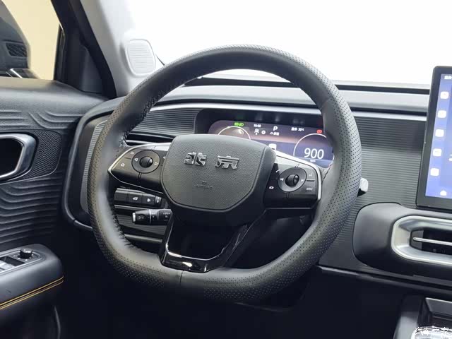 BAIC BJ30, 2025 10