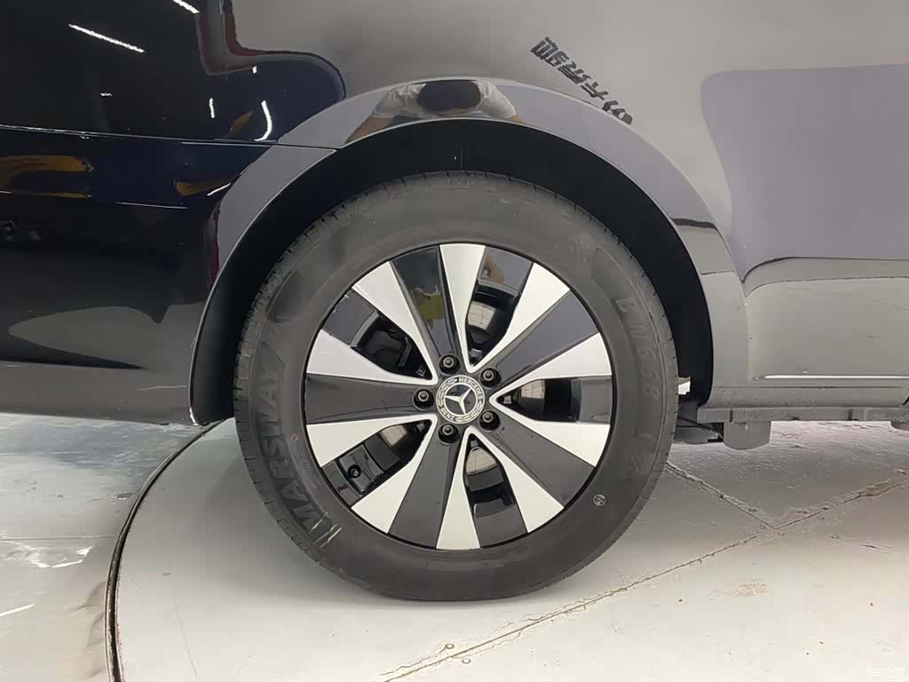 Mercedes-Benz 7, 2024 11