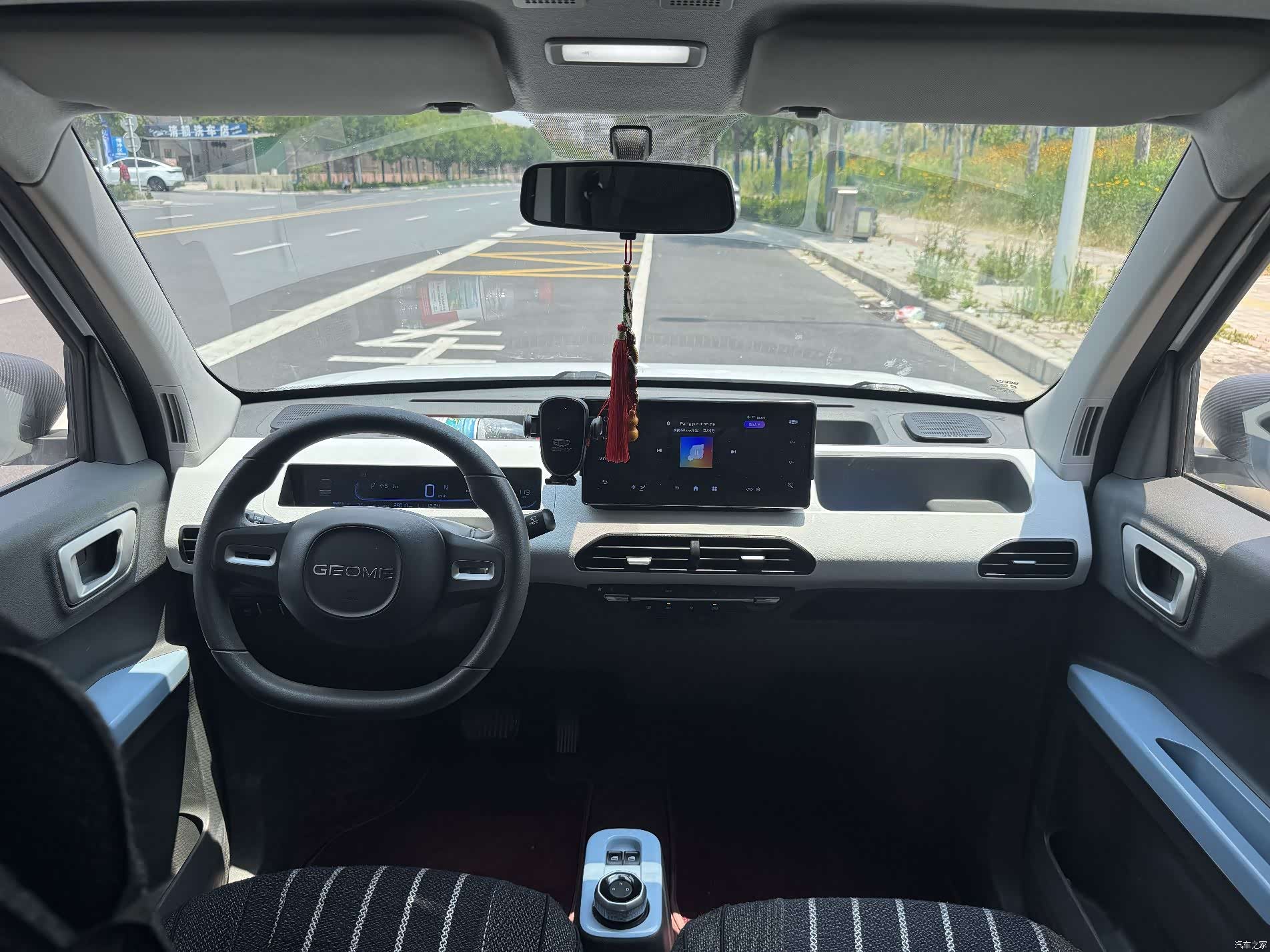 Geely Panda, 2024 7