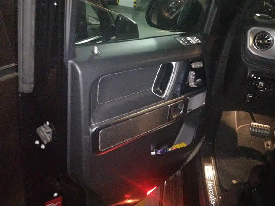 Mercedes-Benz G-class