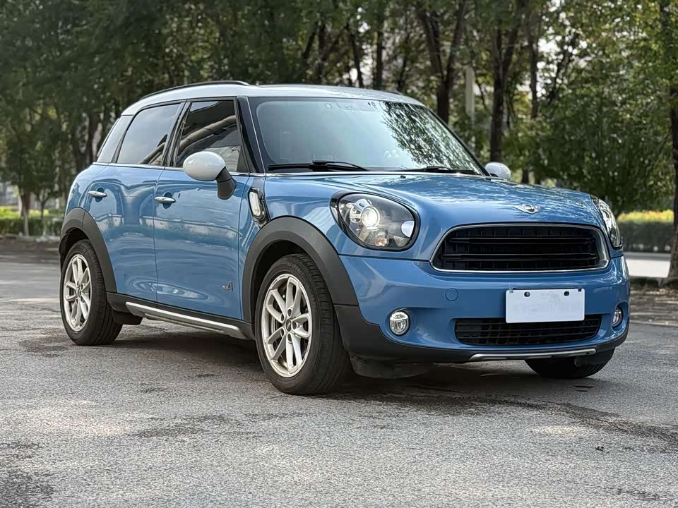 MINI COUNTRYMAN