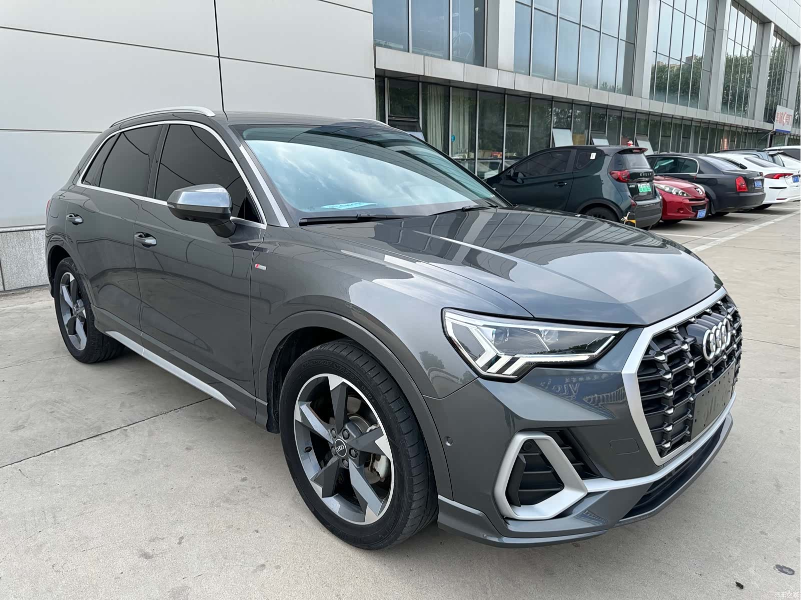Audi Q3, 2022 3
