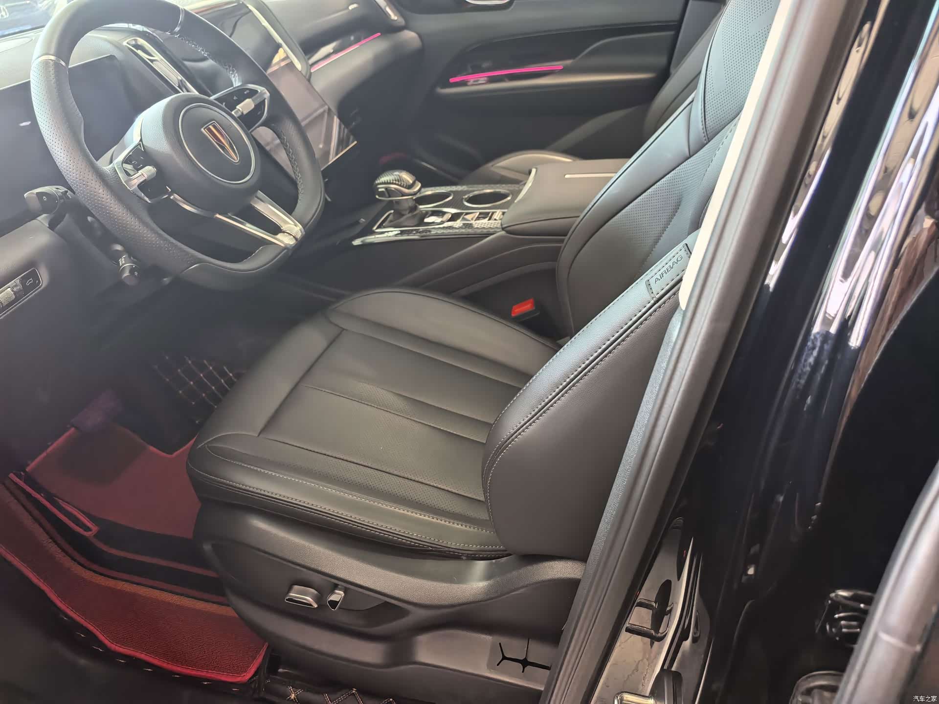 Hongqi HS3, 2024 6