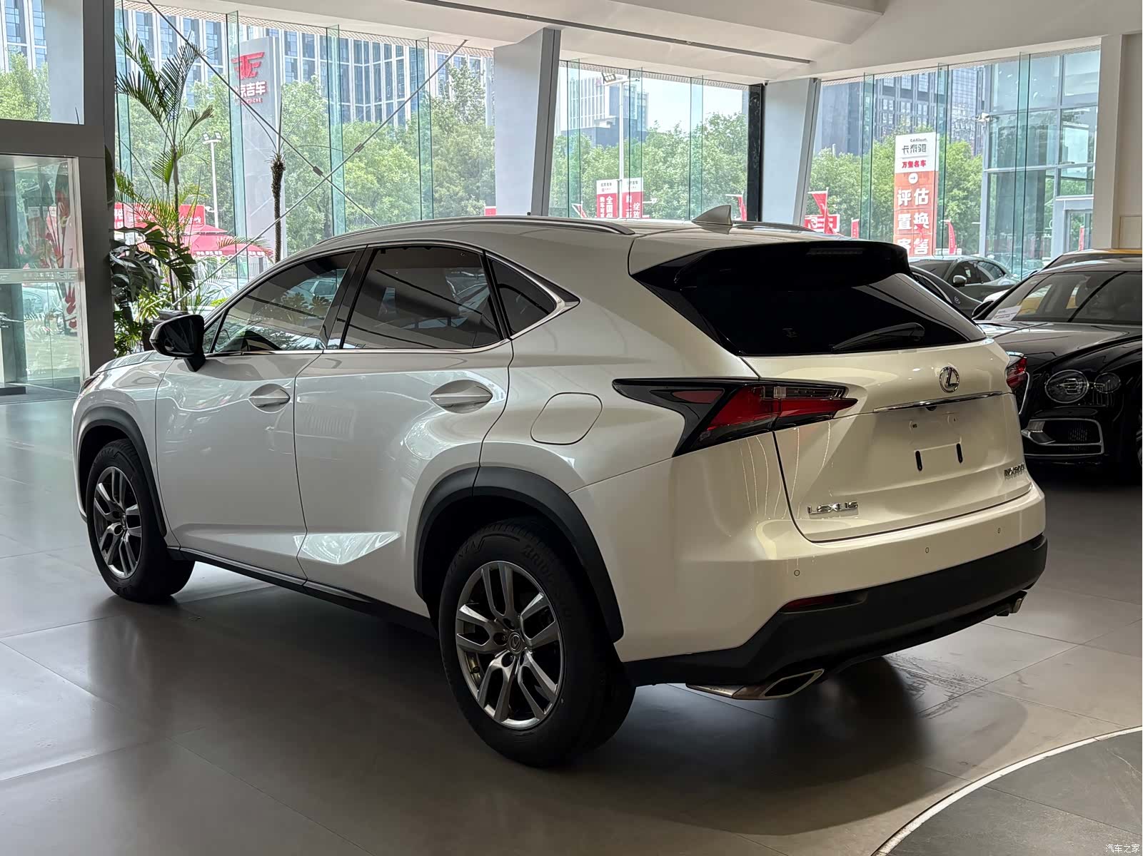 Lexus NX, 2017 18