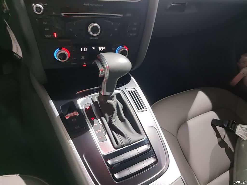 Audi A4L, 2015 14
