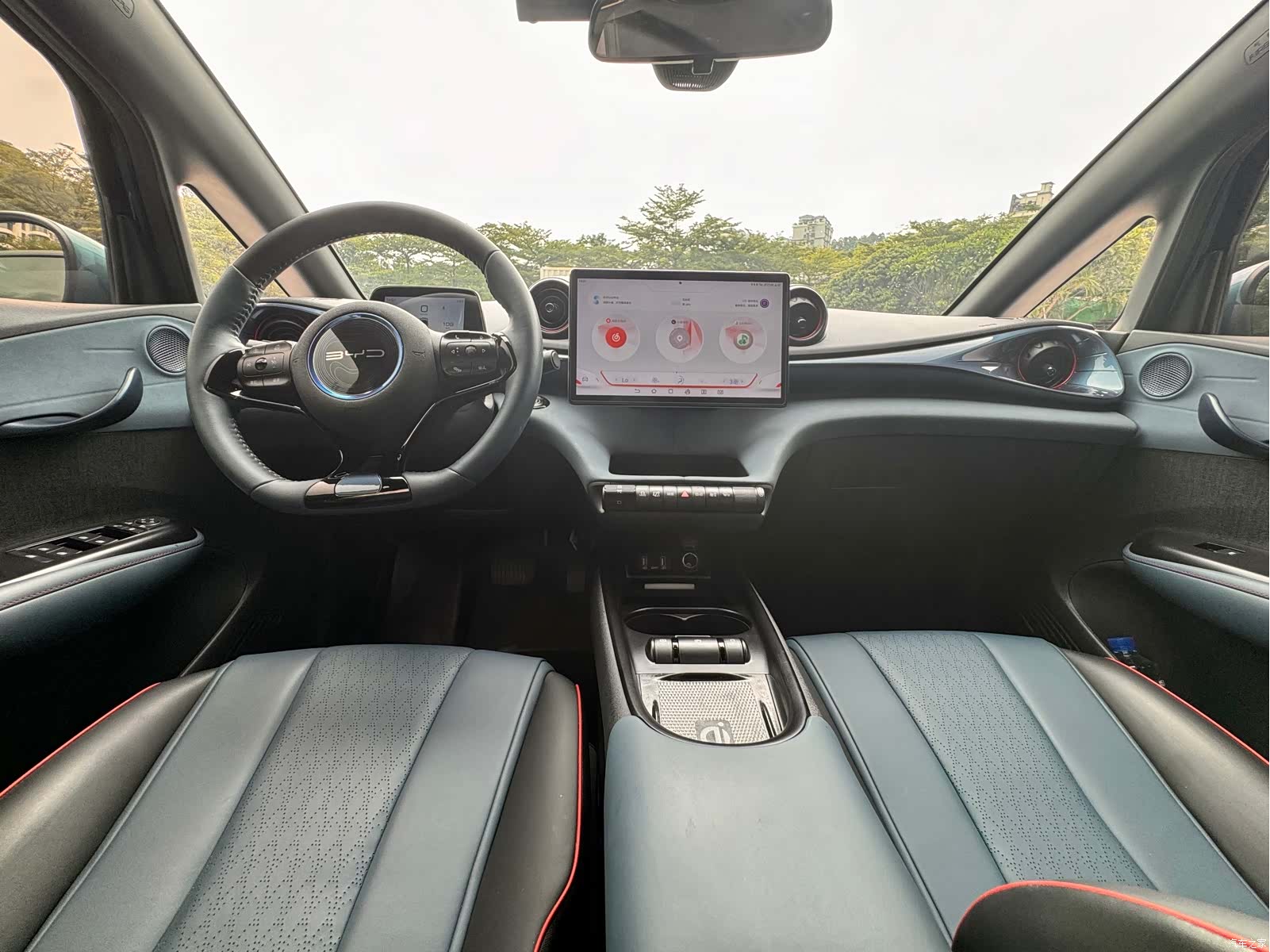 BYD Dolphin, 2022 11
