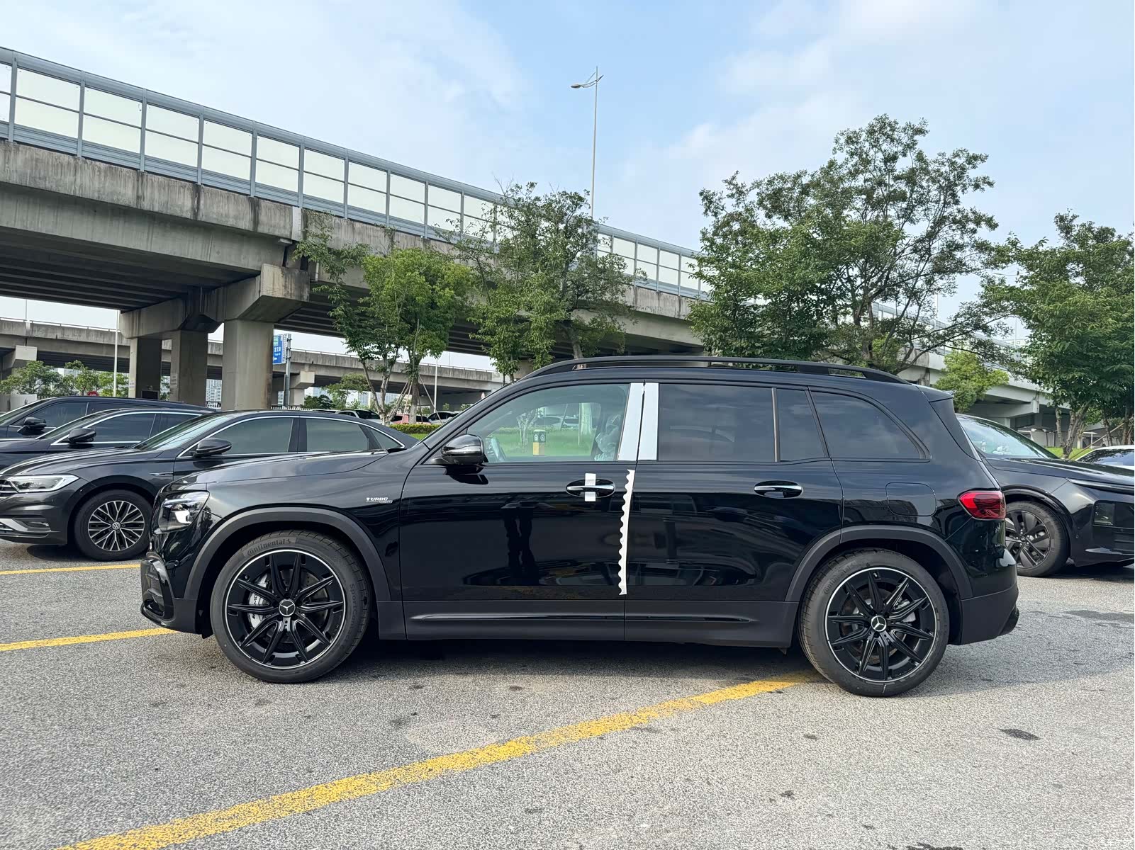 Mercedes-Benz GLB, 2026 все фото