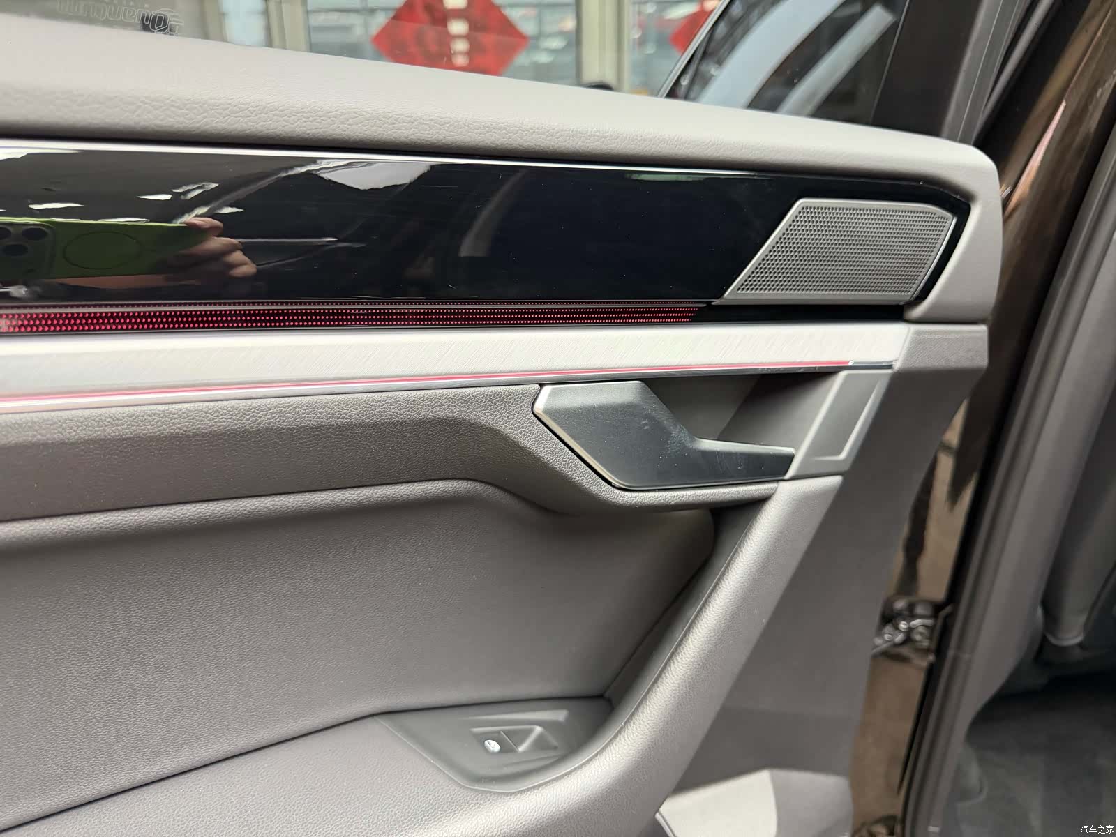 Volkswagen Touareg, 2019 18