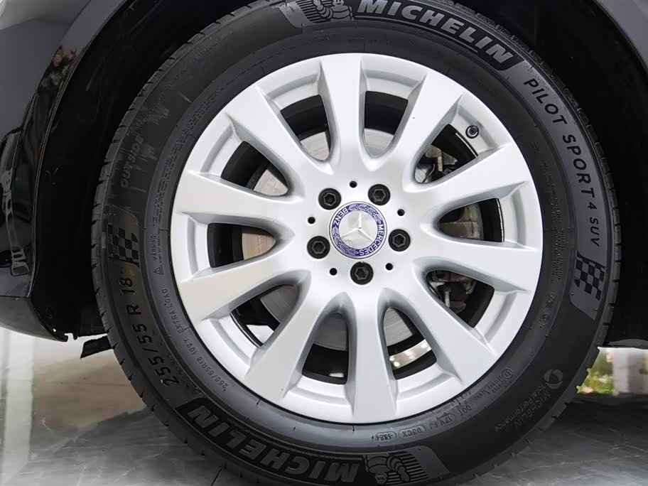 Mercedes-Benz R-class