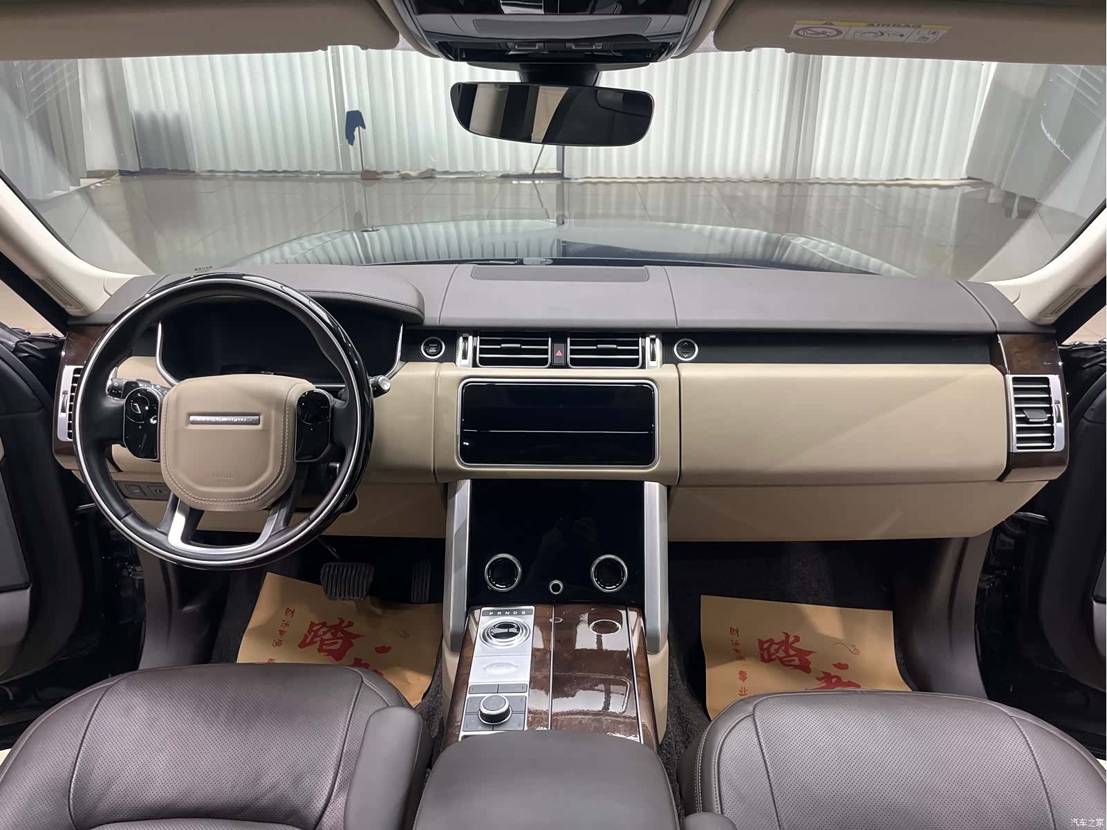 Land Rover Range Rover, 2022 15
