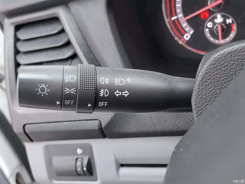 Maxus T60, 2019 21