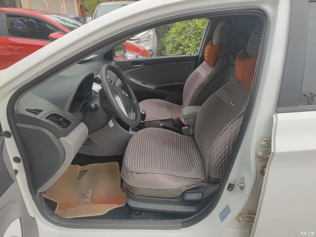 Hyundai GLS, 2016 15