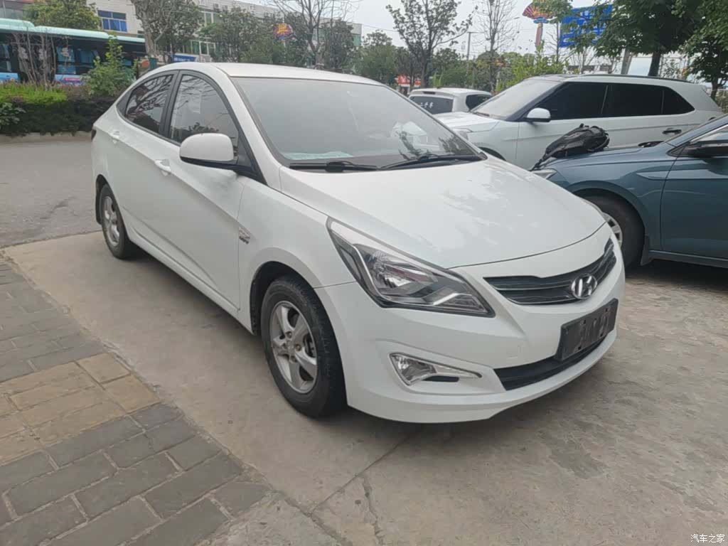 Hyundai GLS, 2016 4