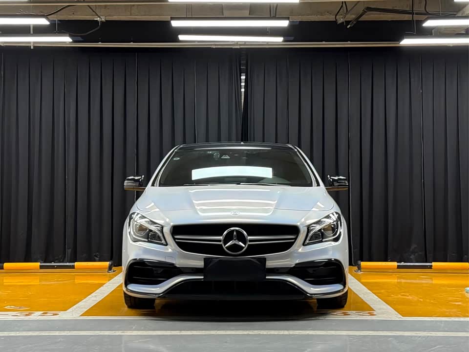 Mercedes-Benz CLA AMG