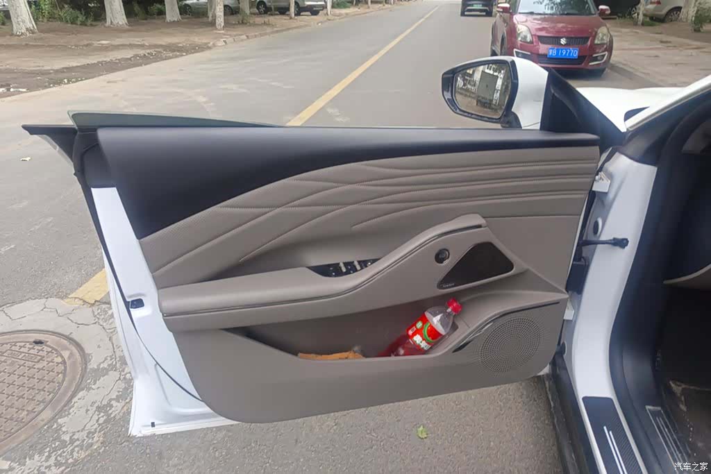 Geely 8, 2025 7