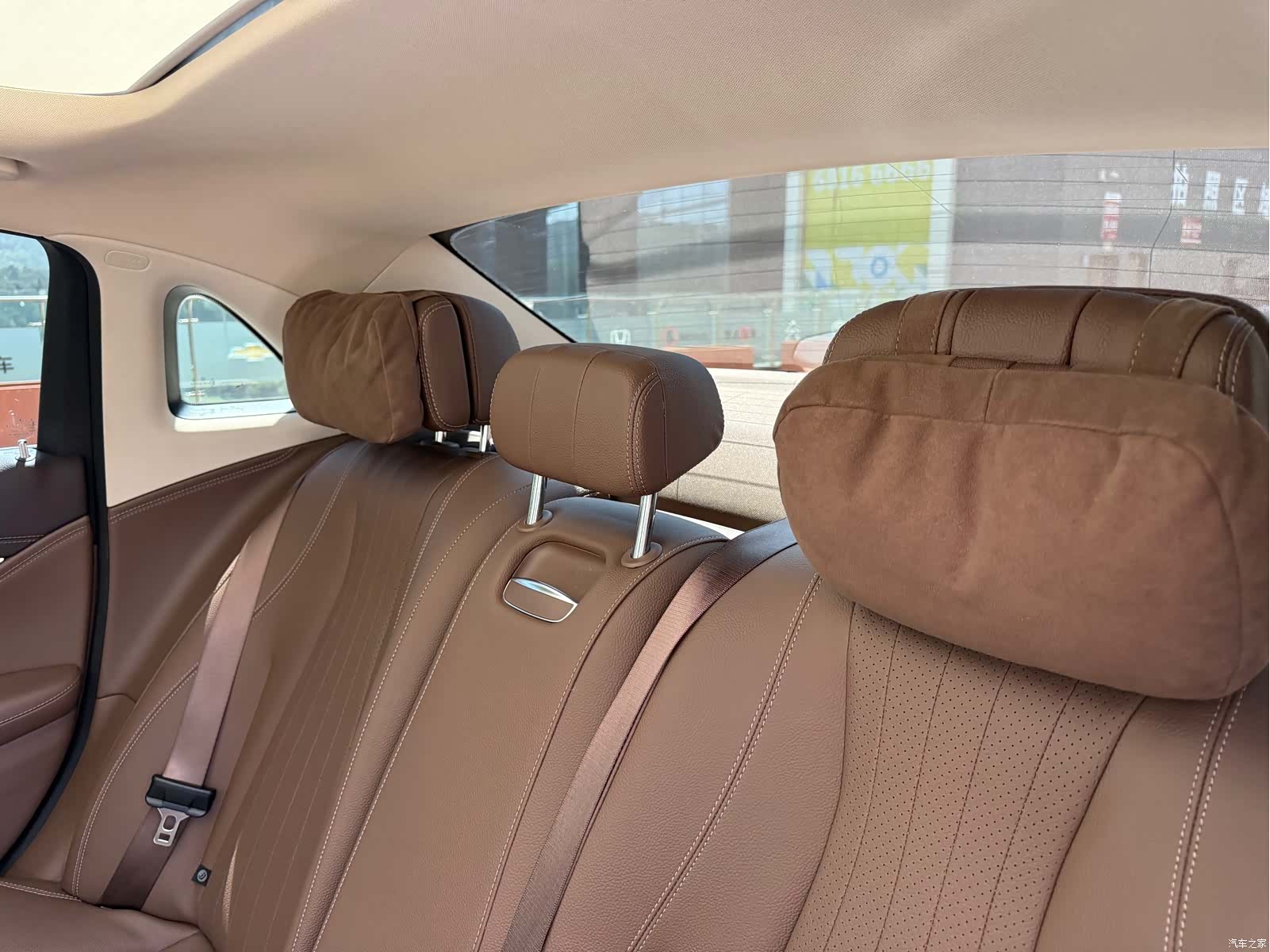 Mercedes-Benz E-Class, 2020 34