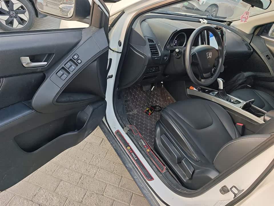 Luxgen Excellent 6 SUV