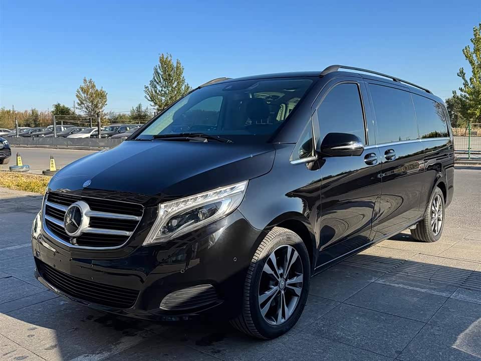 Mercedes-Benz V-class