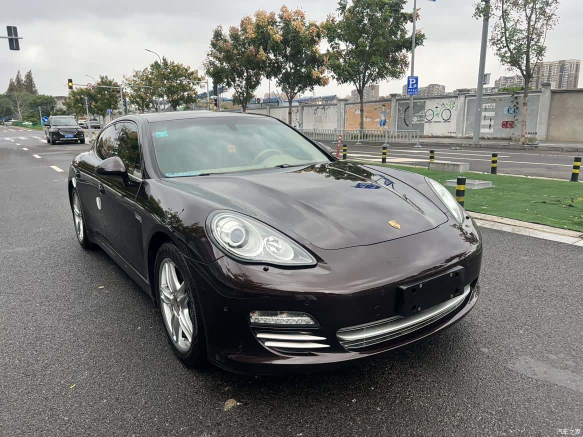 Porsche Panamera, 2013 3