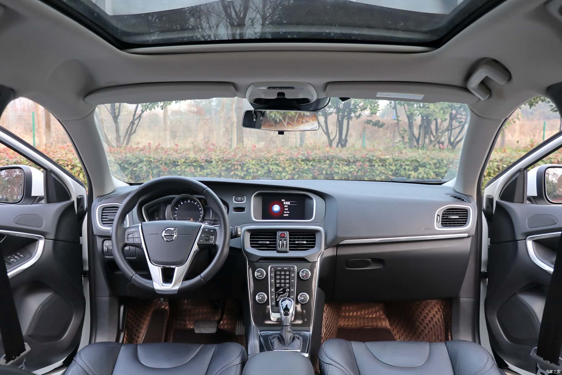 Volvo V40, 2018 21