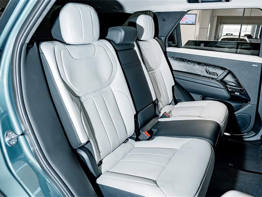 Land Rover Range Rover Sport Land Rover Range Rover Sport