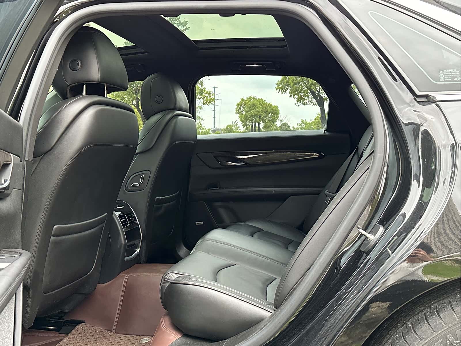 Cadillac CT6, 2021 11