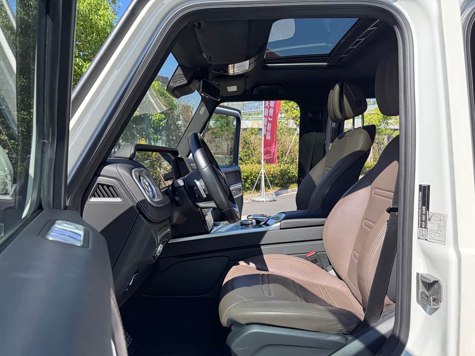 Mercedes-Benz G-class