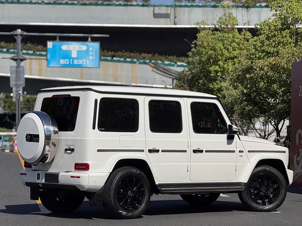 Mercedes-Benz G-class