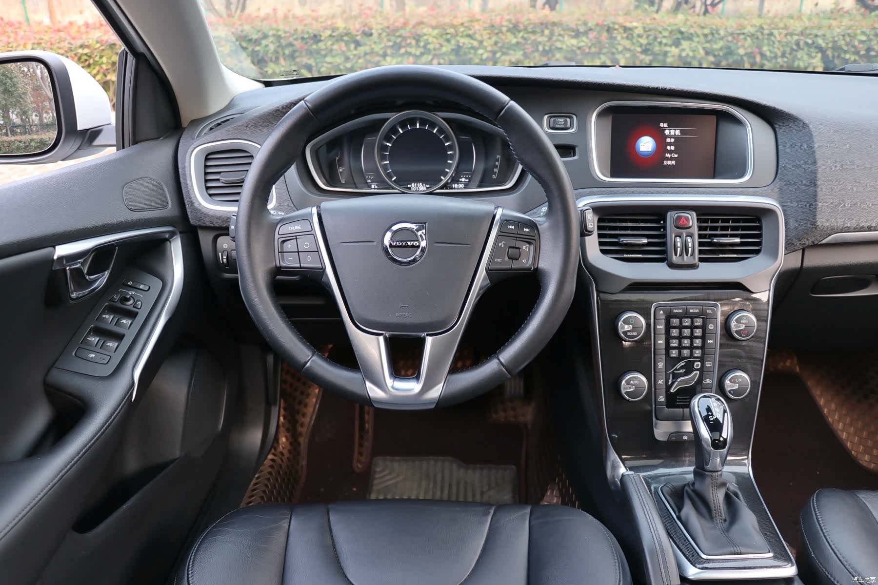 Volvo V40, 2018 11