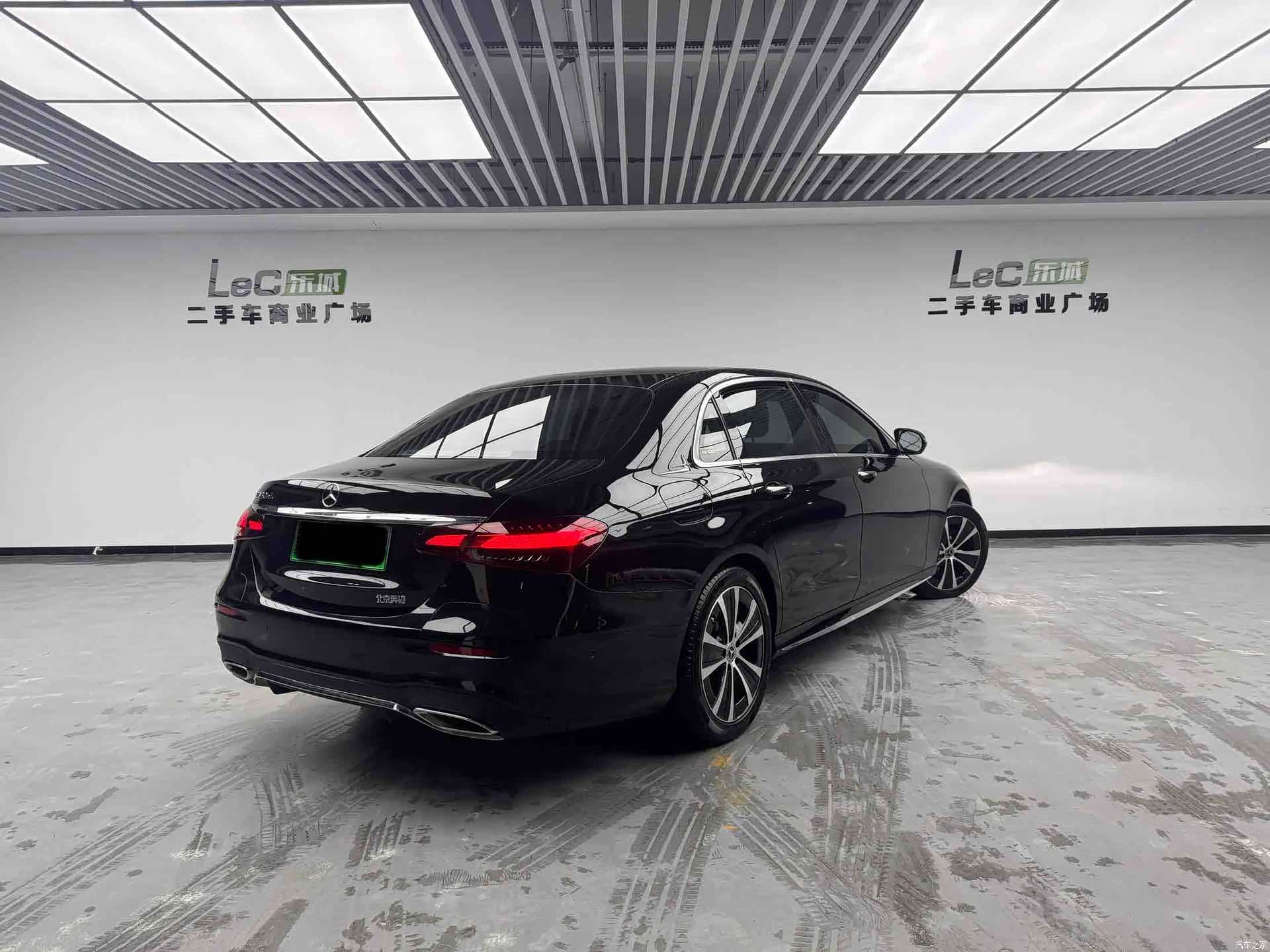 Mercedes-Benz E-Class, 2023 4