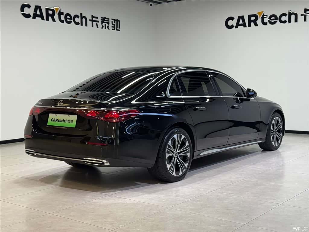 Mercedes-Benz E-Class, 2024 4