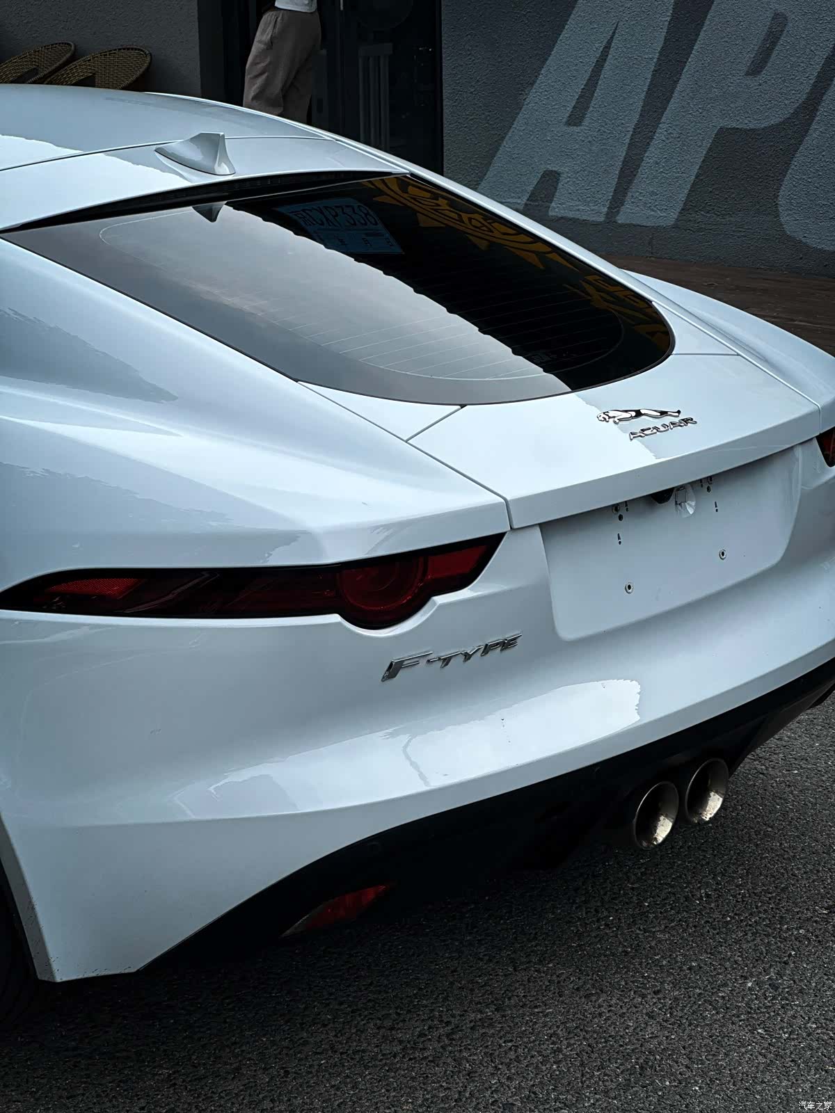 Jaguar F-TYPE, 2018 11