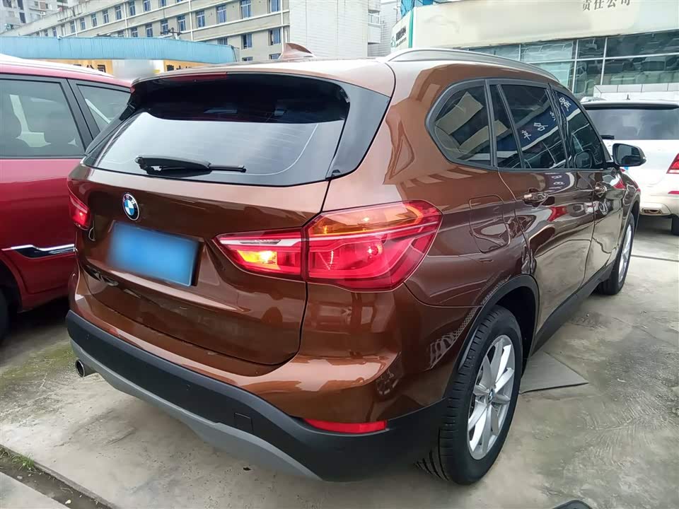 BMW X1