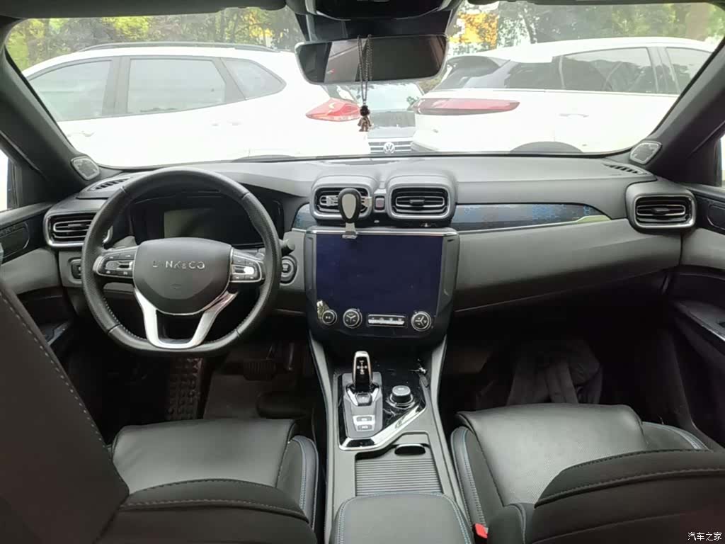Lynk & Co 01, 2019 10