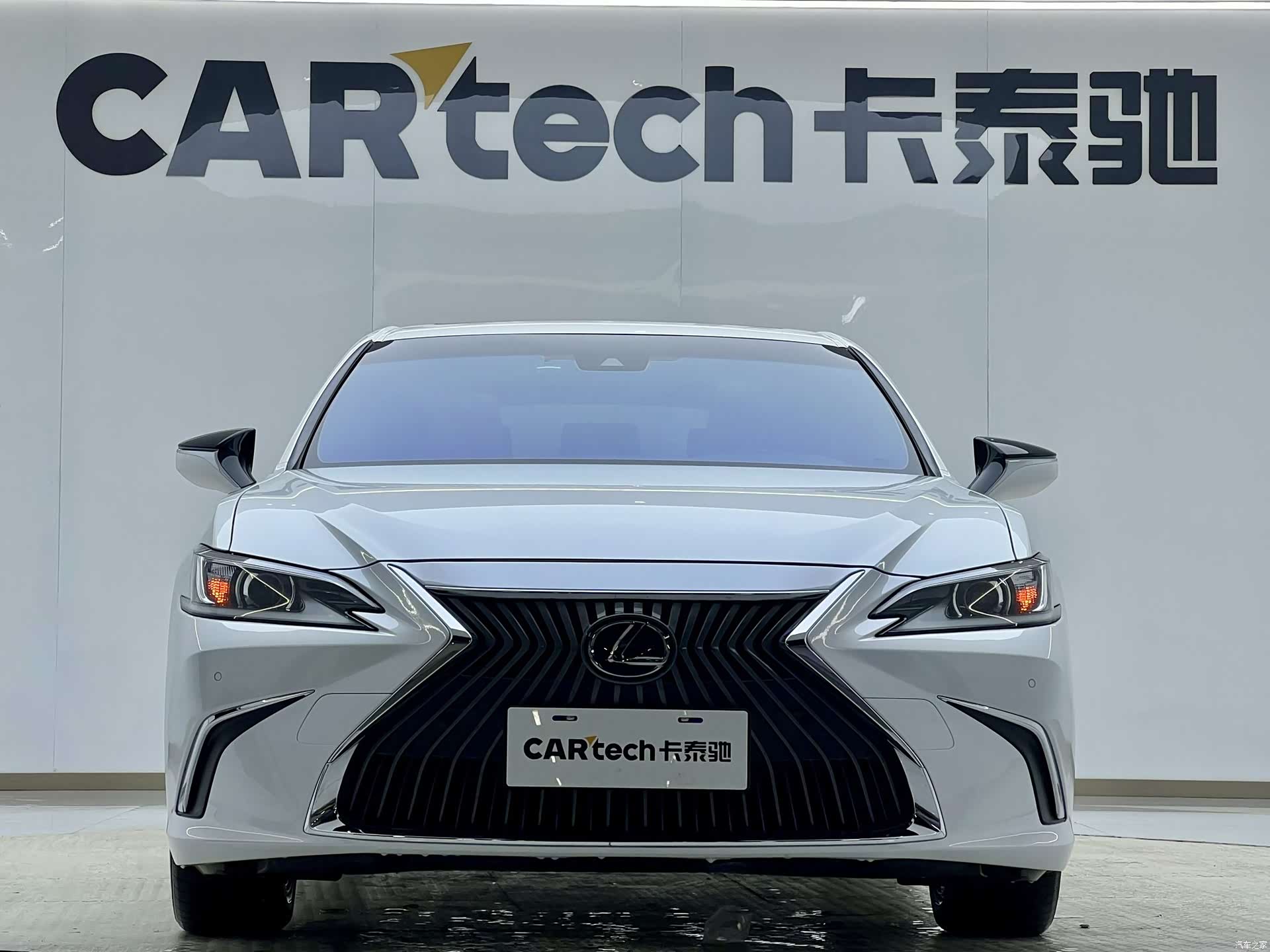 Lexus ES, 2021 12