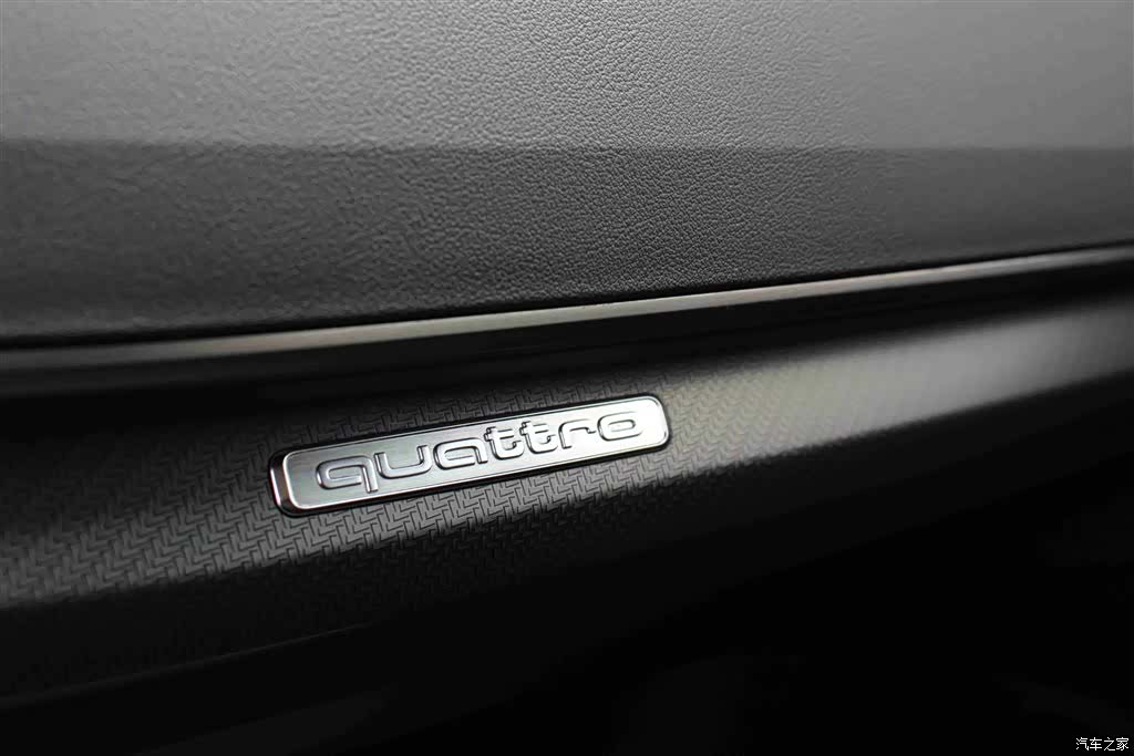 Audi Q5L, 2022 8