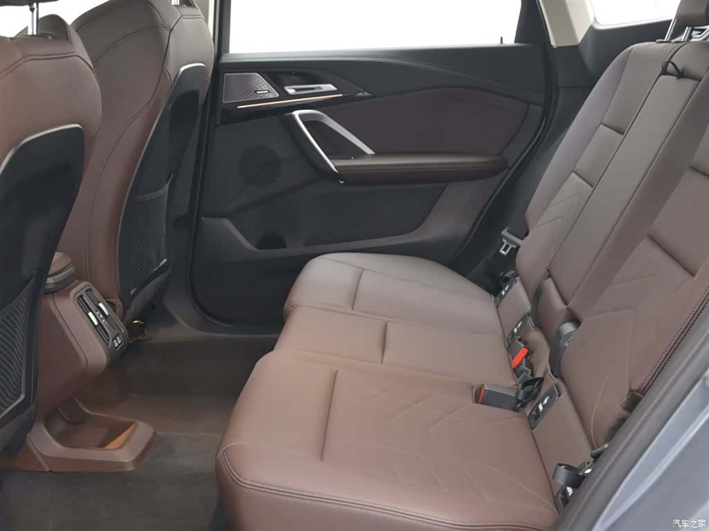 BMW X1, 2024 9