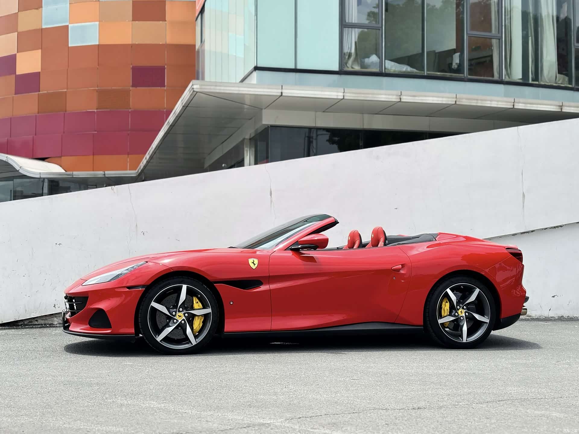Ferrari Portofino, 2023 6