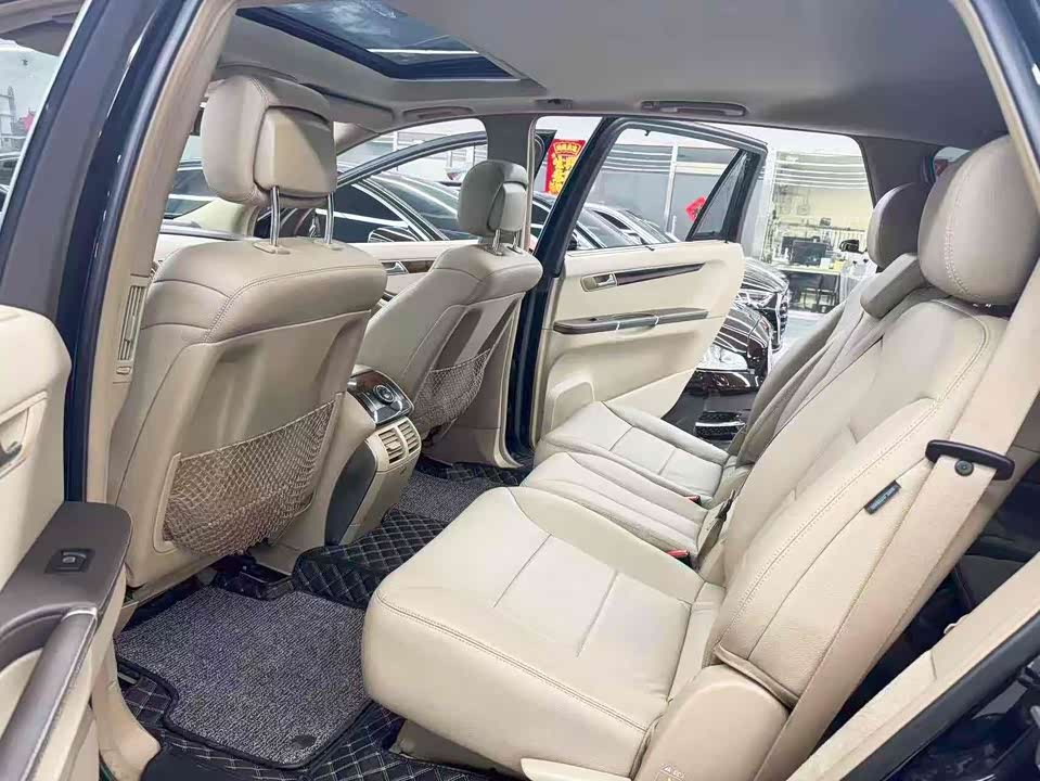 Mercedes-Benz R-class