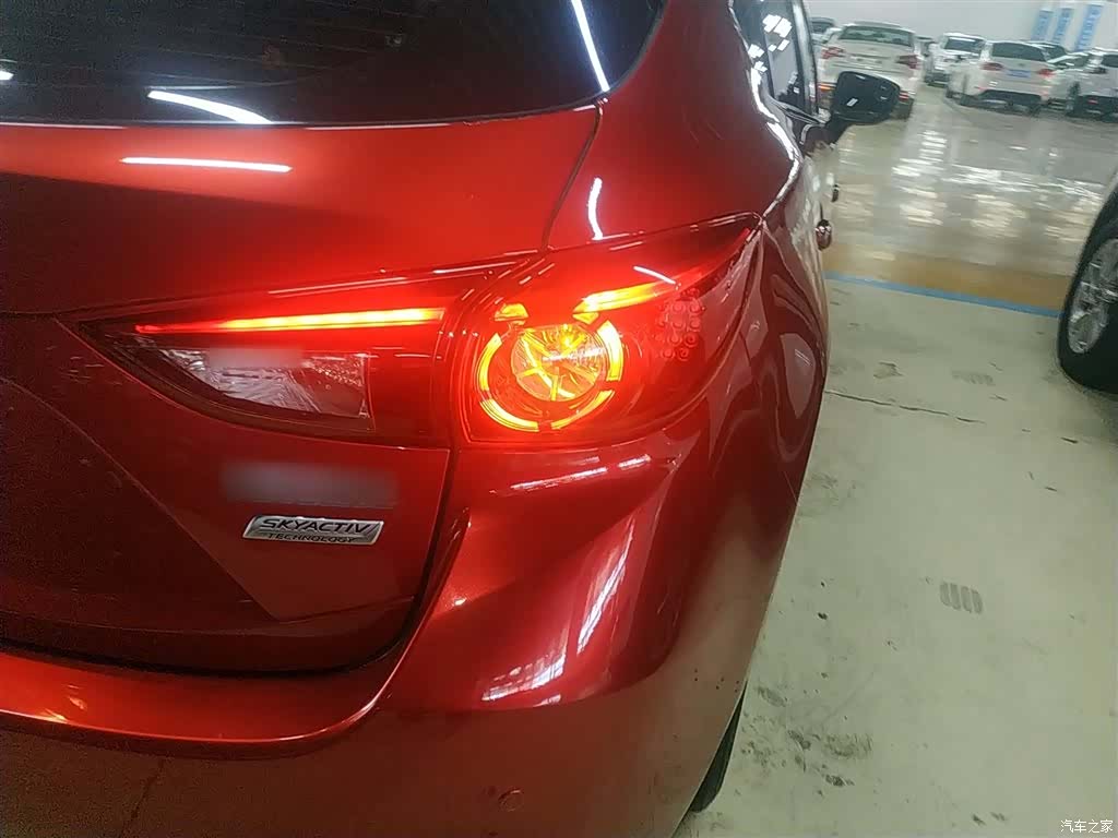 Mazda Mazda3, 2017 8