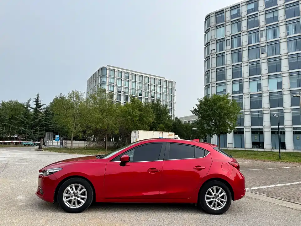 Mazda 3 Angkesaila