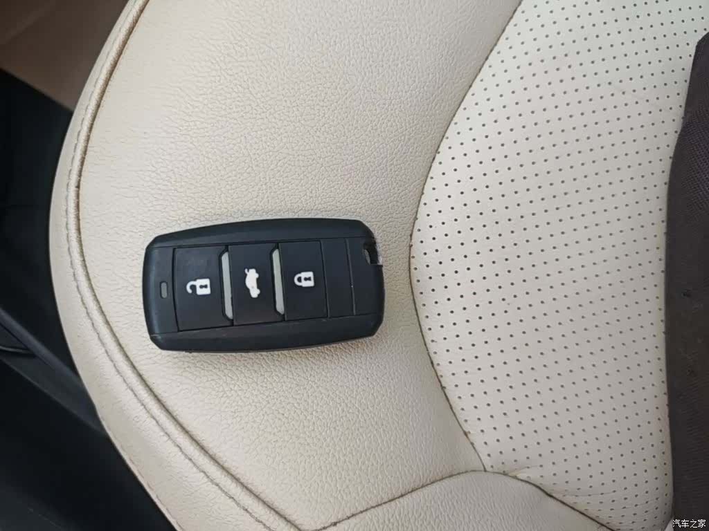 Changan V7, 2017 9