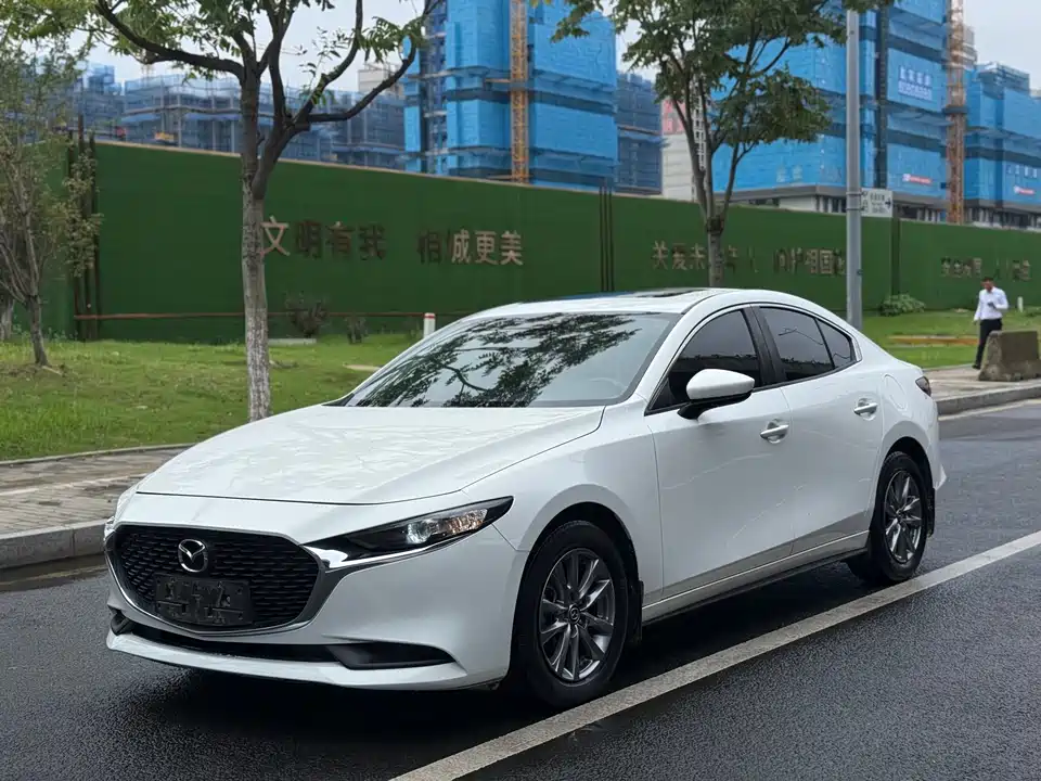 Mazda 3 Angkesaila