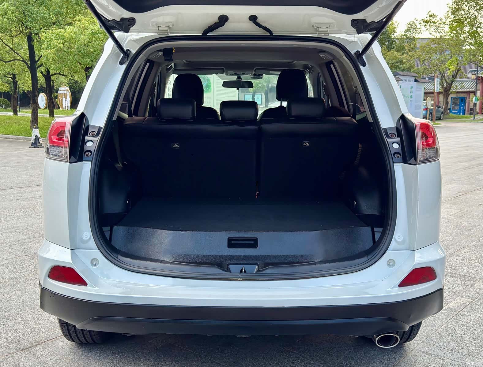 Toyota RAV4, 2017 18